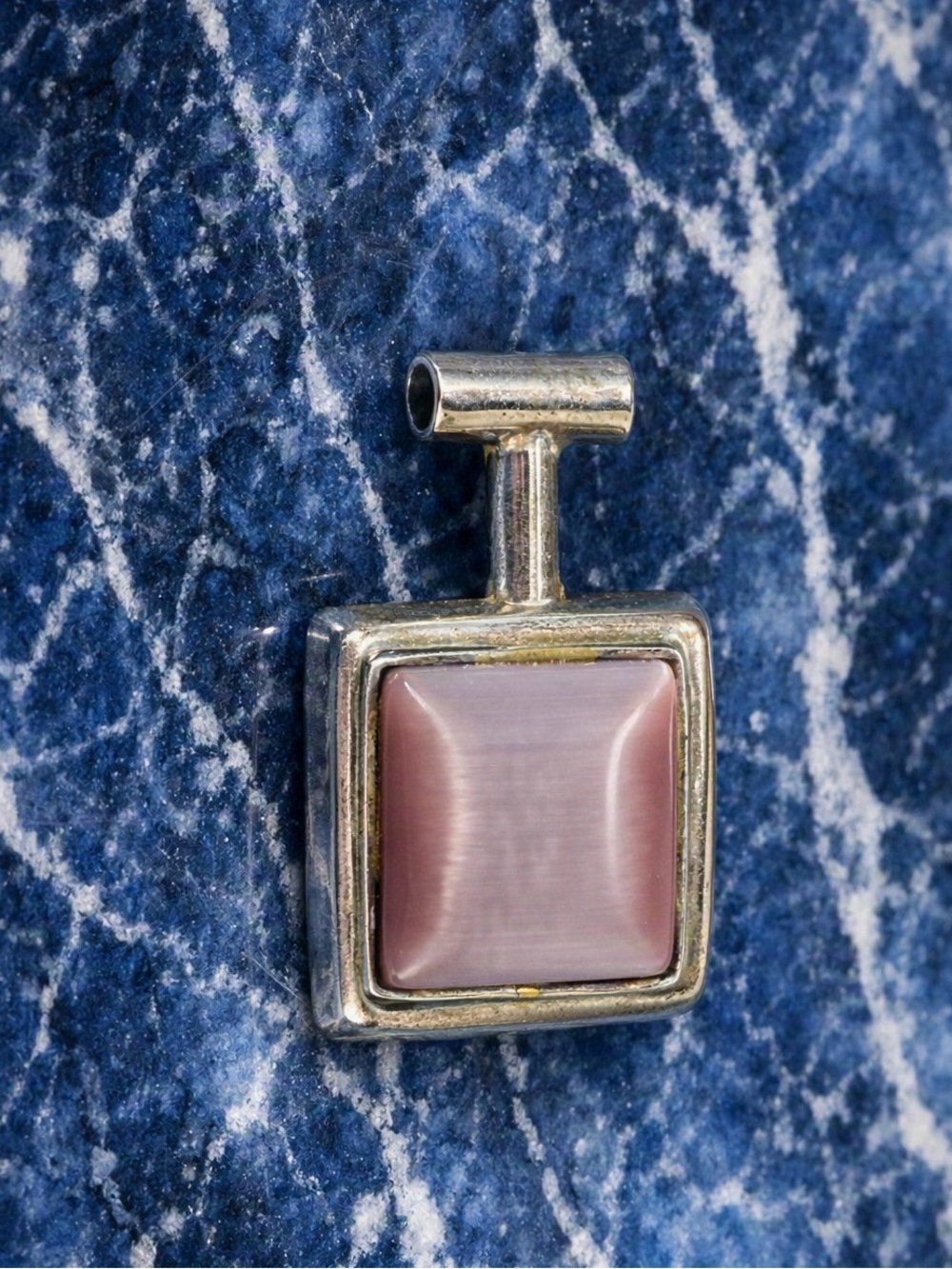 ATI Mexico Sterling Silver Pendant – 1990s Modernist Pink Cat’s‑Eye Cabochon